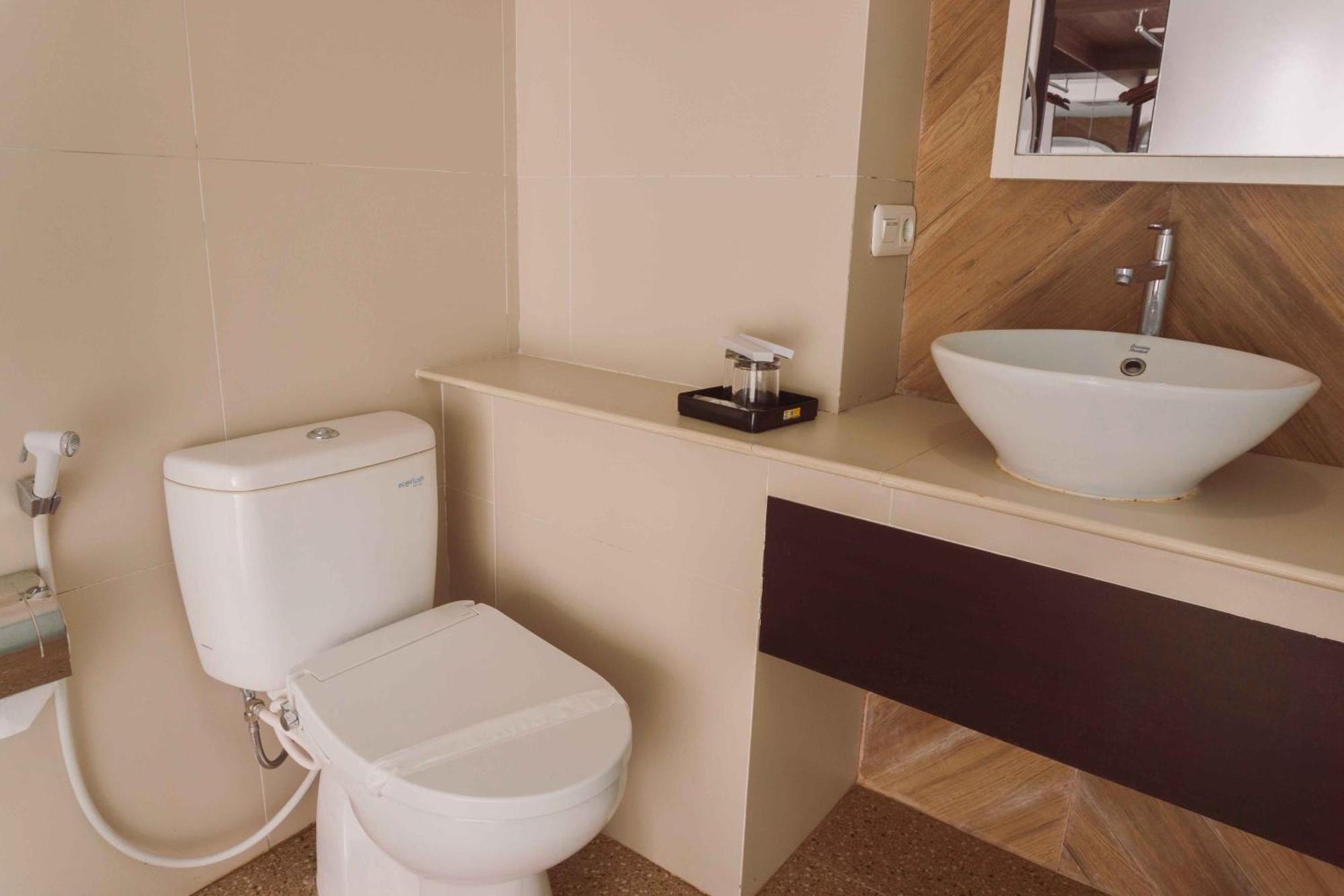 Fahira Hotel Syariah 부키팅기 외부 사진