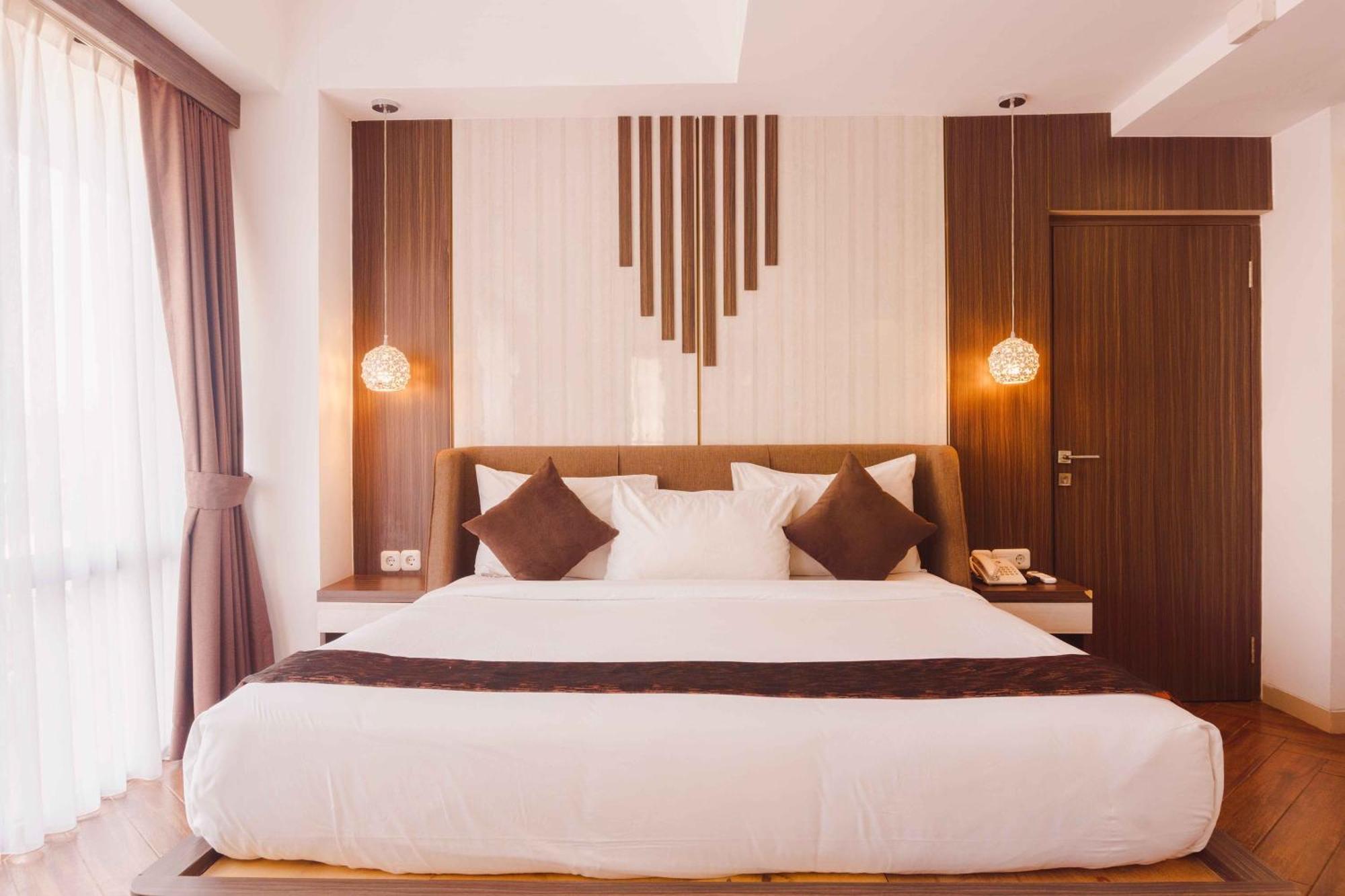 Fahira Hotel Syariah 부키팅기 외부 사진